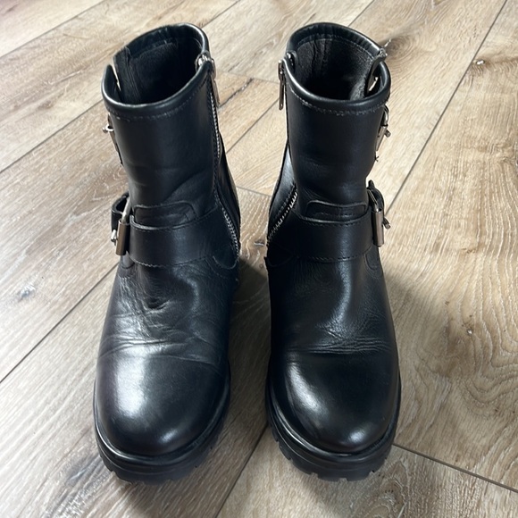 Steve Madden Black Leather Moto Booties - Picture 2 of 9